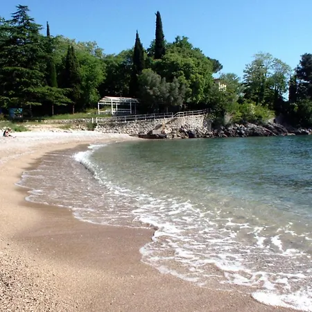 Διαμέρισμα With A Parking Space Lovran, Opatija - 7782 Lovran